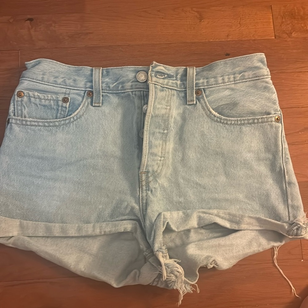 Levi’s denim shorts